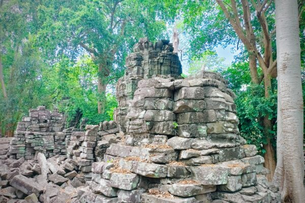 Full Day Tour visit Banteay Chhmar Temple