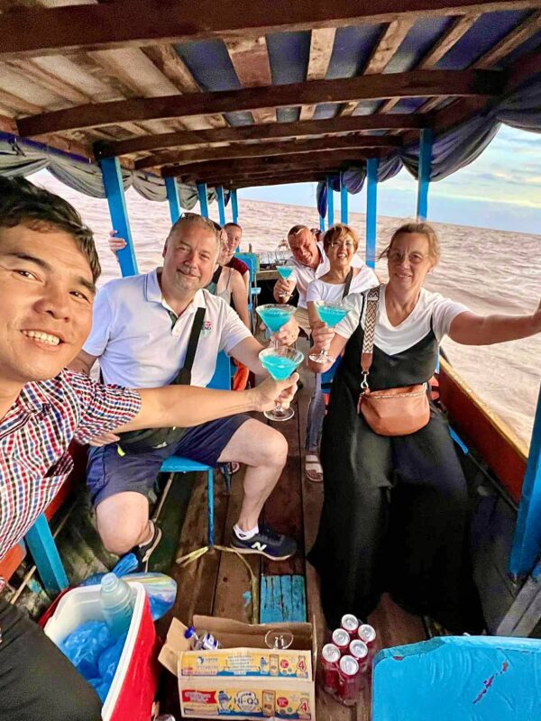 Party with Sarak – Cocktails Cruise on Tonle Sap